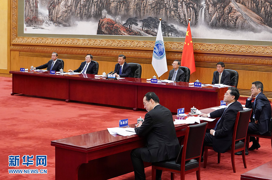 习近平出席上海合作组织成员国元首理事会第二十次会议并发表重要讲话(图3)